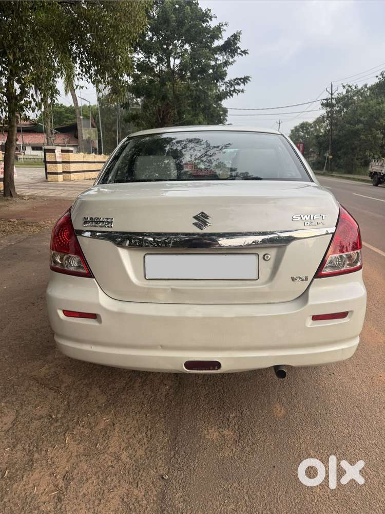 Maruti Suzuki Swift Dzire 1.2 Vxi Bsiv, 2011, Petrol