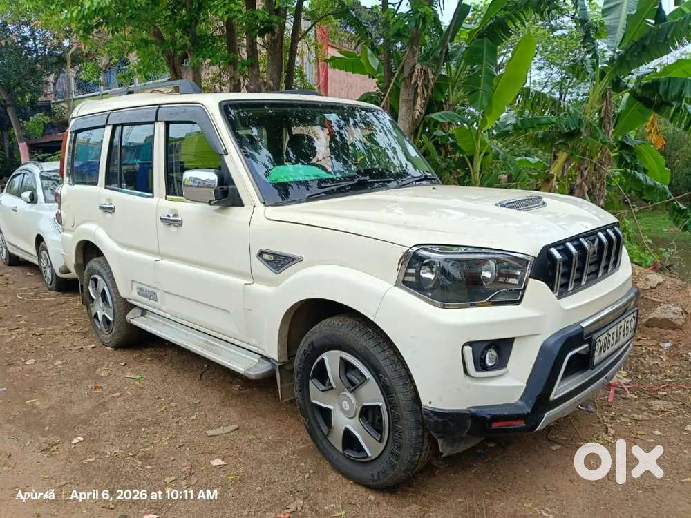Mahindra Scorpio S5 9 Seater Private Car