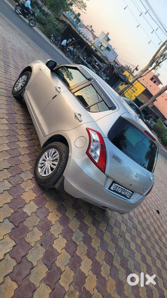Maruti Suzuki Swift Vxi + Manual, 2016, Petrol