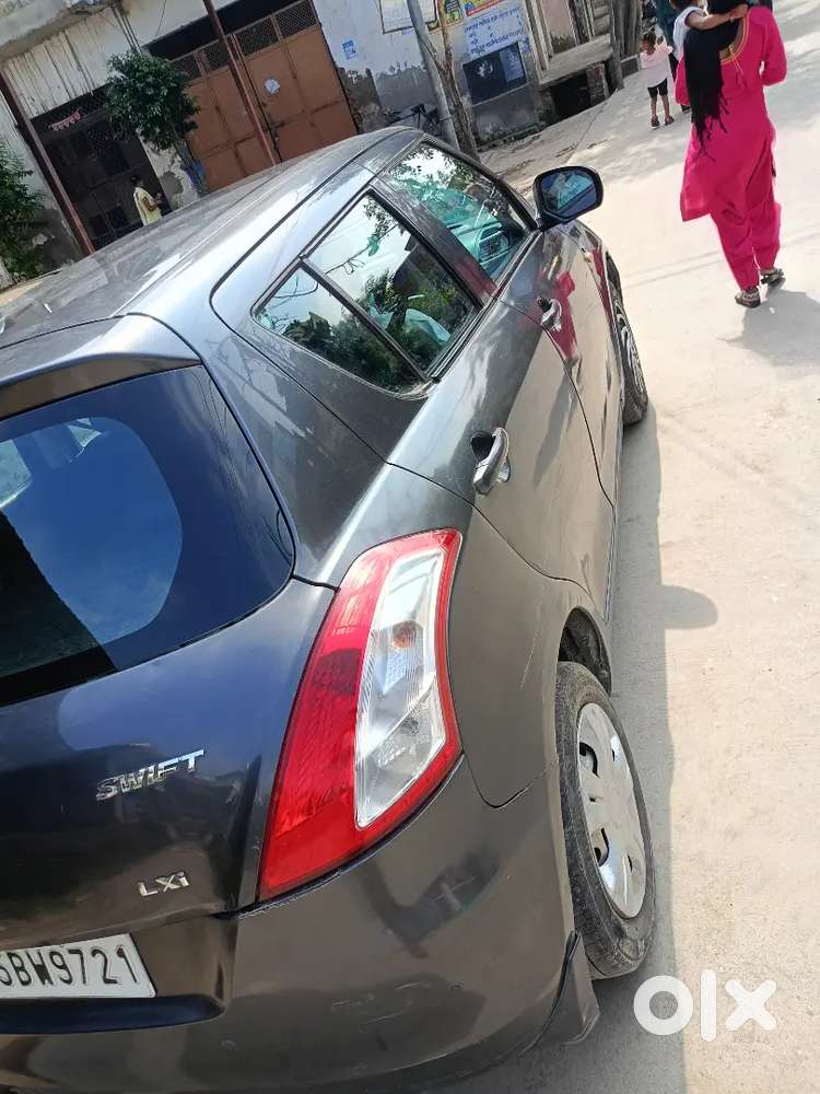 Swift Maruti Lxi 2016