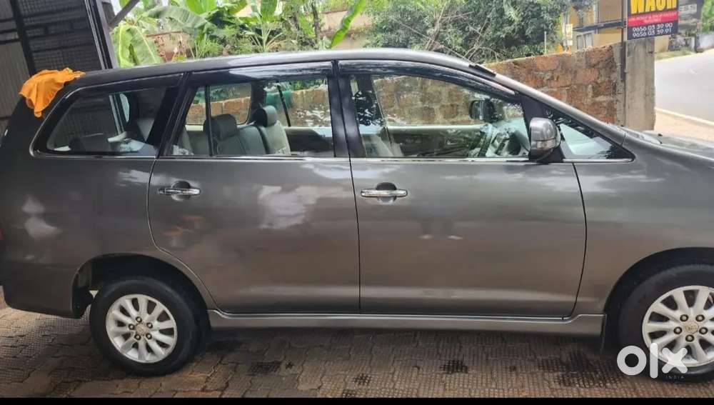 Toyota Innova 2012 Diesel Well Maintained