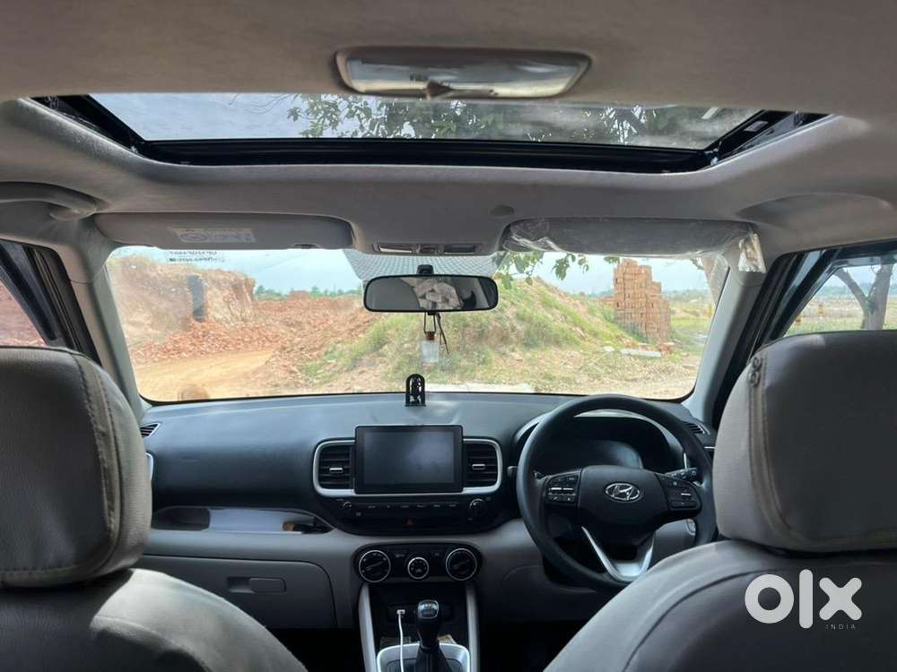 Hyundai Venue 2025 Petrol Good Condition