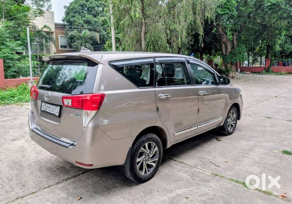 Toyota Innova Crysta 2.4 Gx Limited Edition At 7 Str, 2022, Diesel