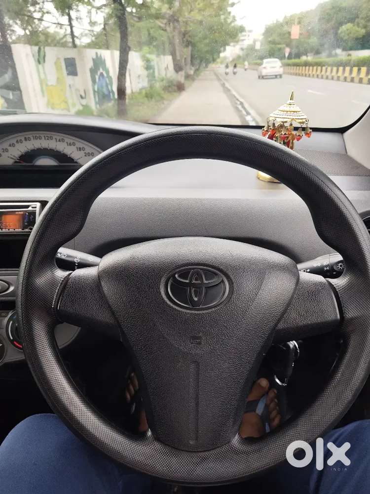Toyota Etios Liva 2013 Diesel 117000 Km Driven