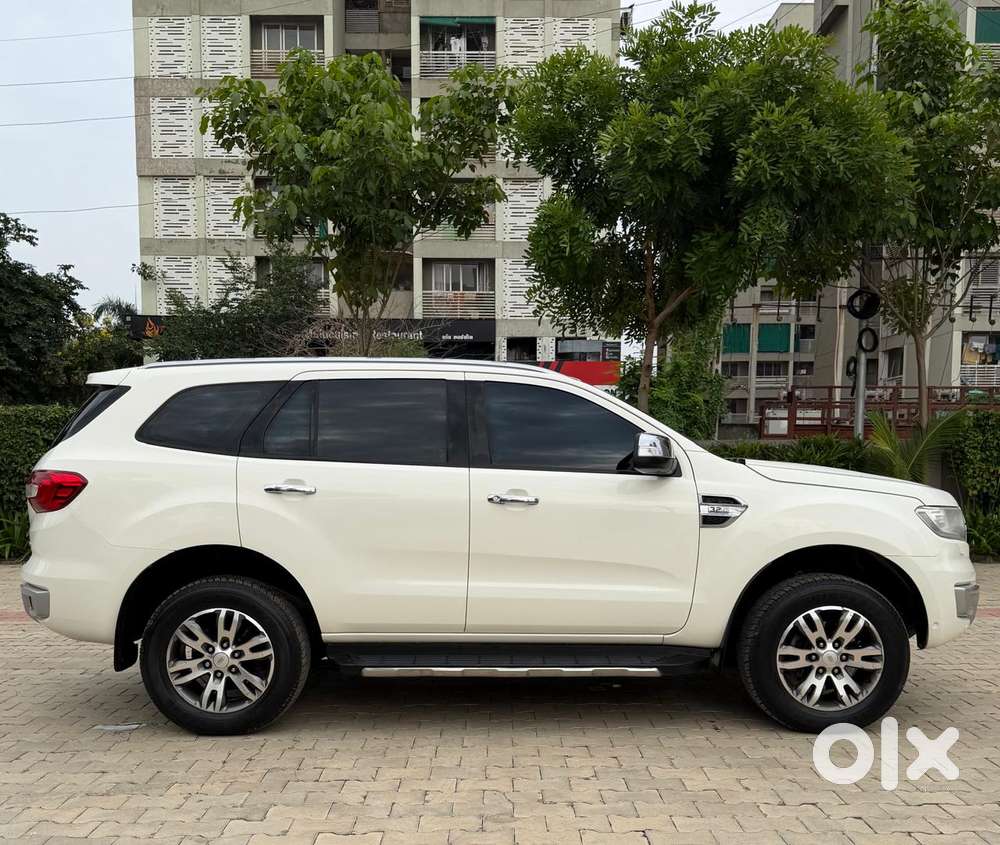 Ford Endeavour 3.2 Titanium At 4x4, 2017, Diesel