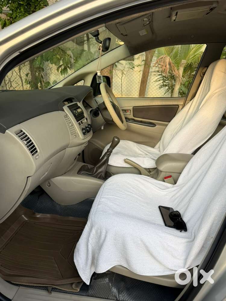 Toyota Innova 2015 Showroom Maintenance