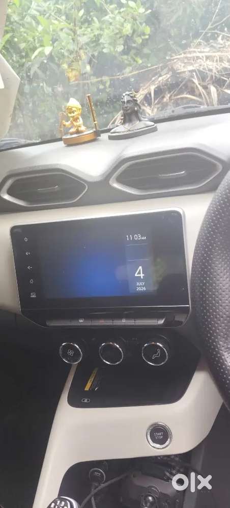 Nissan Magnite Petrol Good & Brand New Condition.
*wireless Available