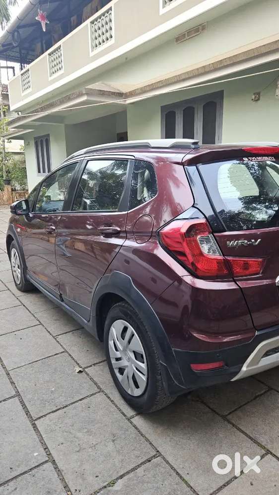 Single Owned Well Maintained Good Condition Honda Car.