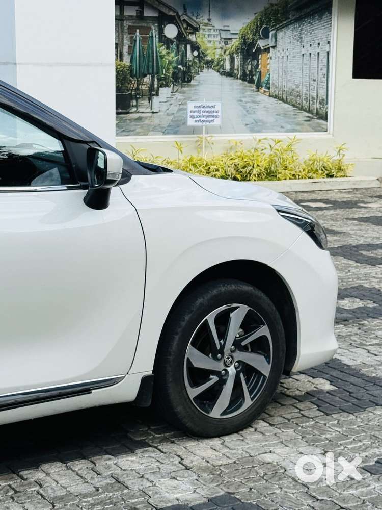 Toyota Glanza G Hybrid, 2022, Petrol