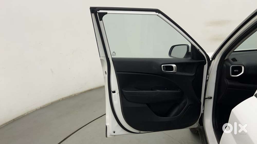 Hyundai Venue Sx Plus Turbo Dct, 2022, Petrol