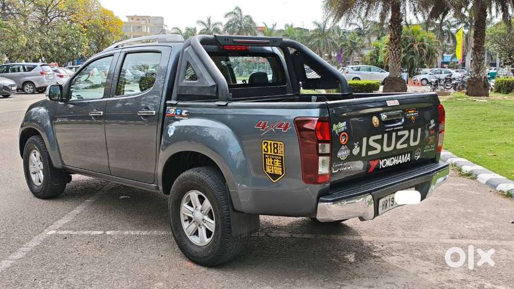 Isuzu V-cross Z 4x4 Mt, 2018, Petrol