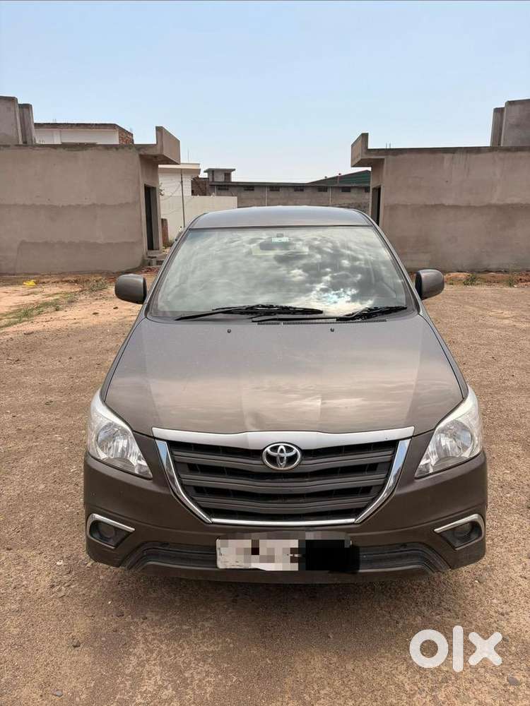 Toyota Innova 2015 Diesel Well Maintained