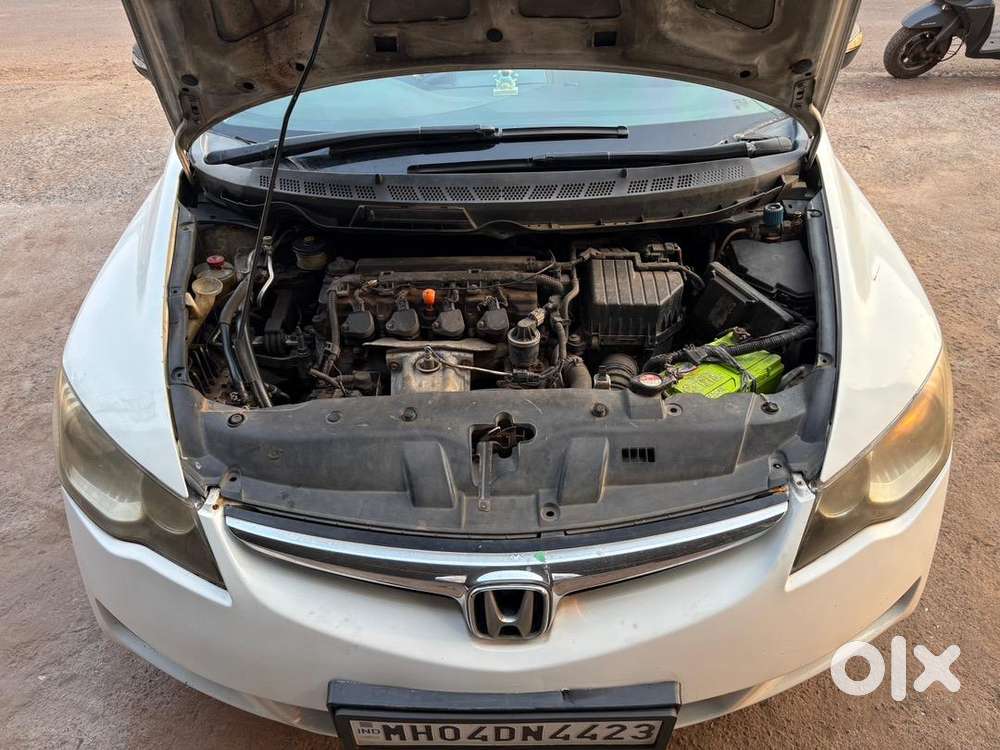 Honda Civic 1.8v At (petrol + Cng) – Executive Class Comfort