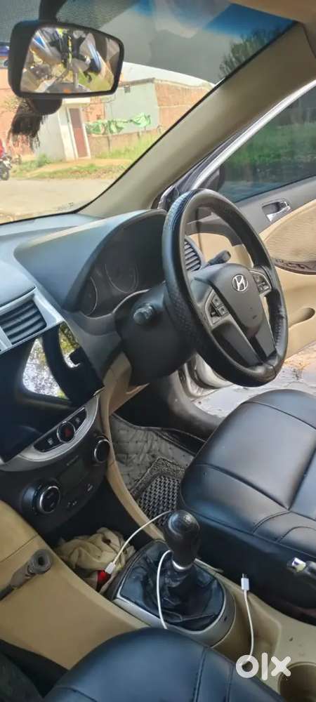 Hyundai Verna 1.4 Vtvt 2011