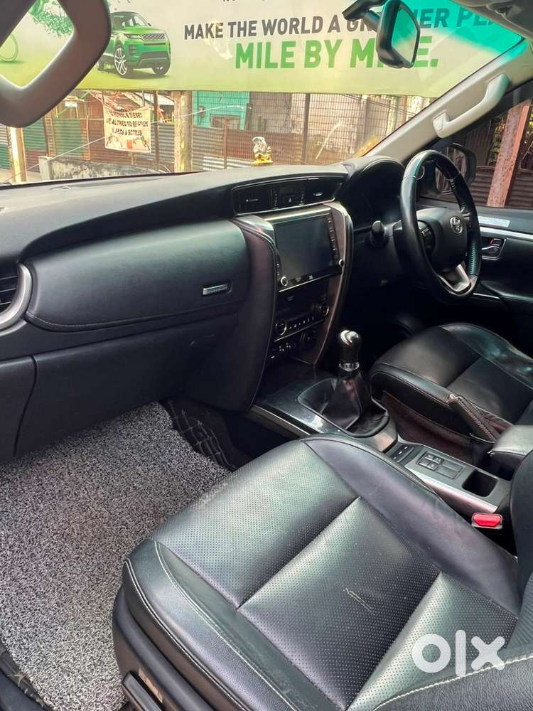Toyota Fortuner Legender 2022 Diesel