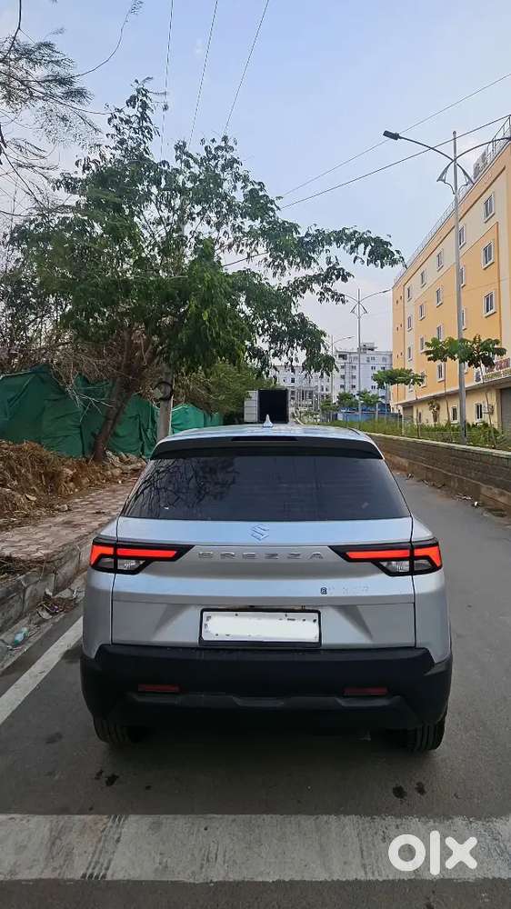 Maruti Suzuki Vitara Brezza 2024 Petrol Well Maintained