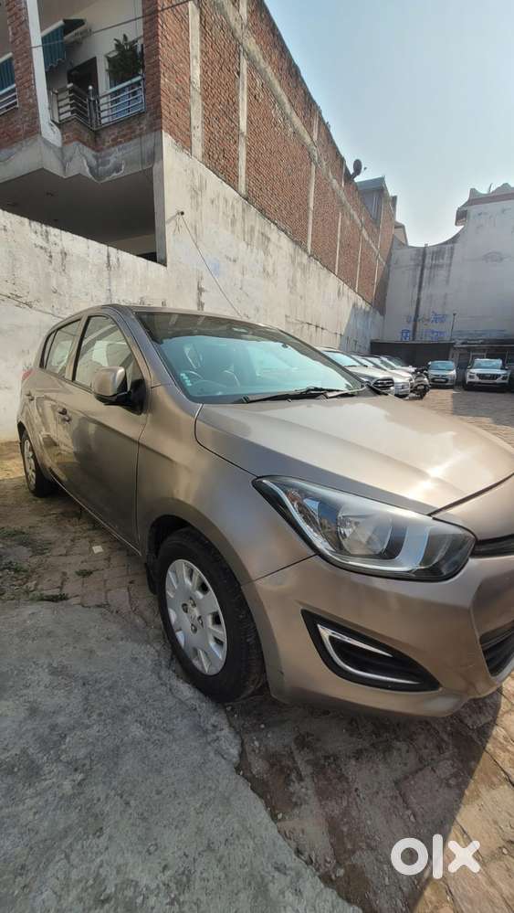 Hyundai I20 Petrol Cvt Magna Executive, 2013, Petrol