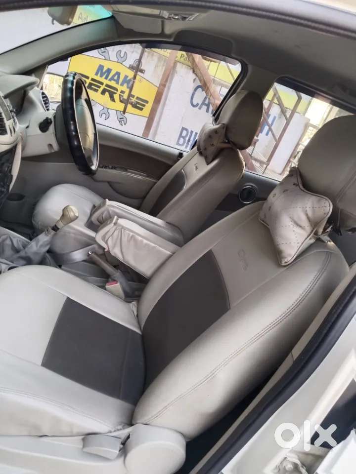 Mahindra Quanto C8, 2013, Diesel