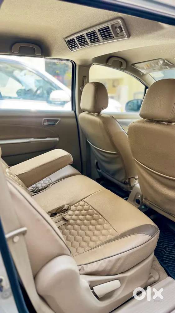 Ertiga Vxi+ 2017 Petrol Auto
1st Owner 72000km 
Full Insurance