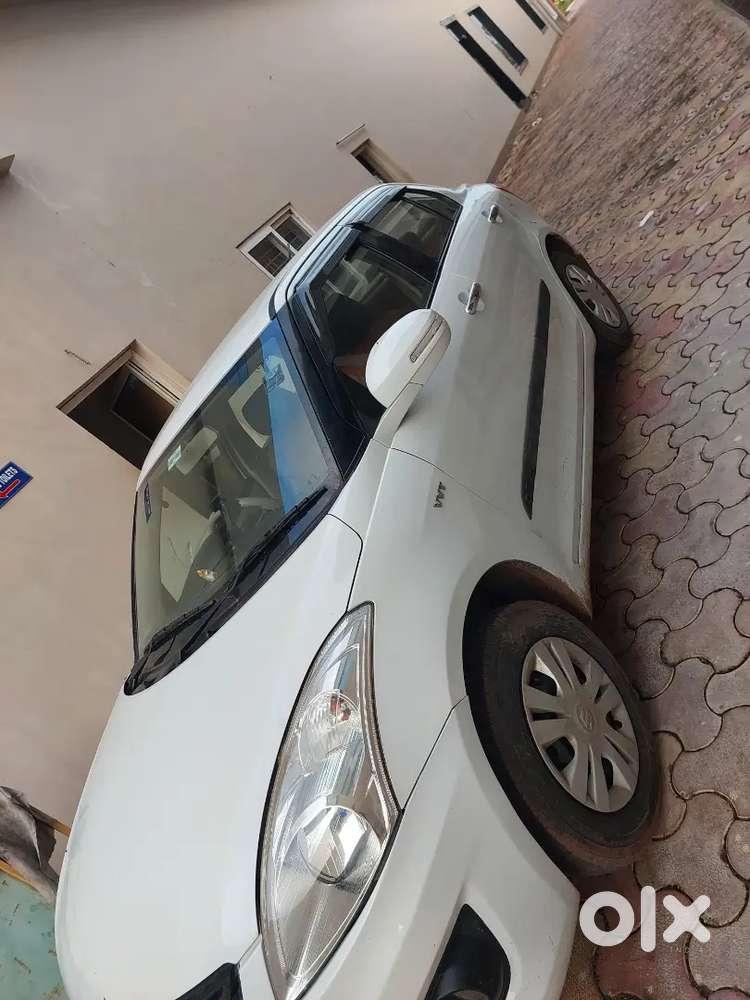Maruti Suzuki Swift Dzire 2013 Cng & Hybrids 132000 Km Driven