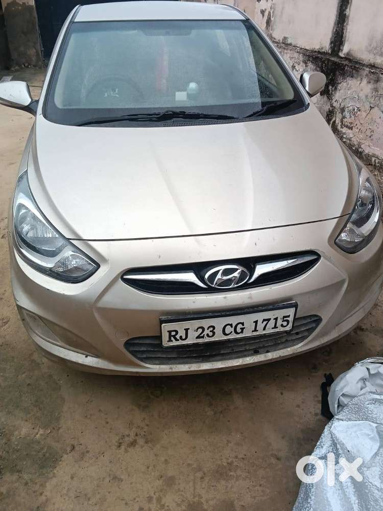 Hyundai Fluidic Verna 2011