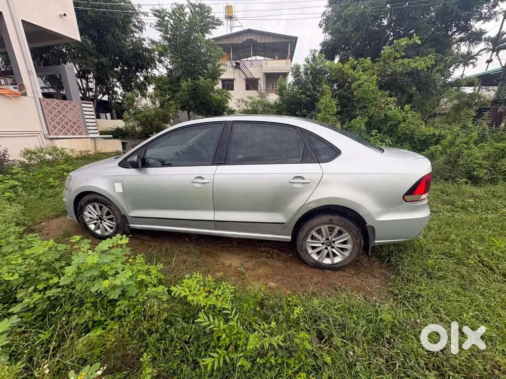 Volkswagen Vento Highline Petrol 2015