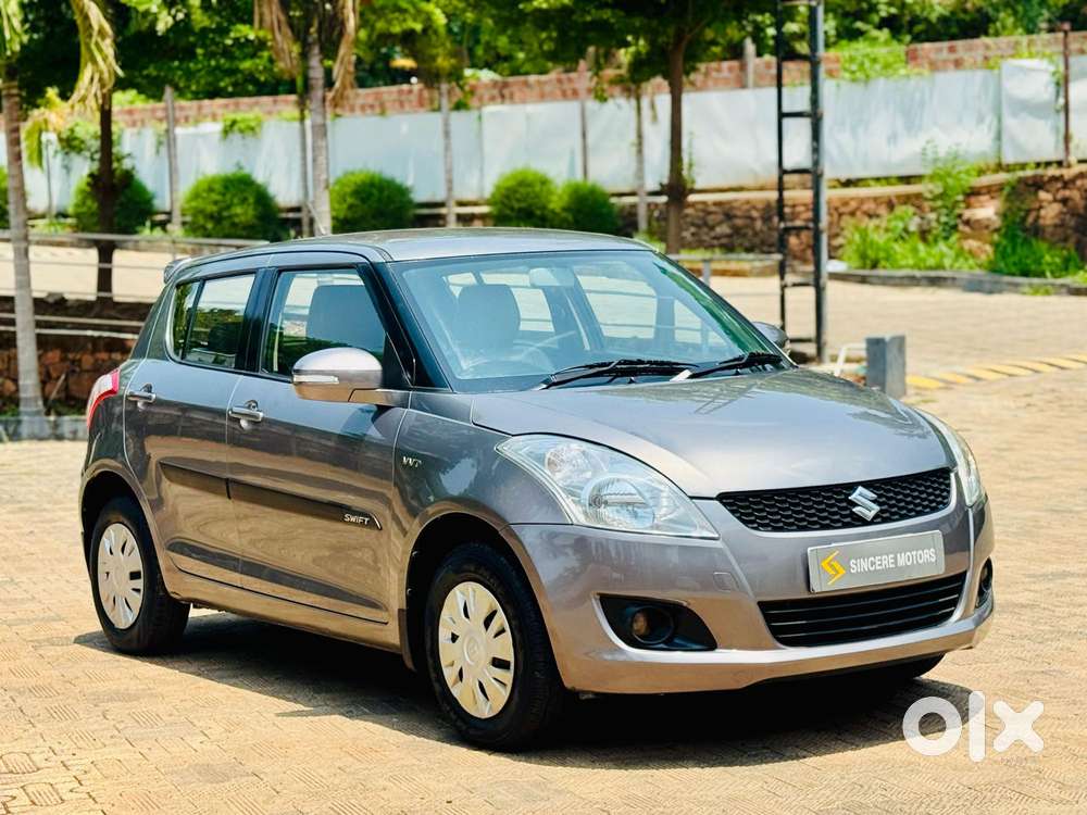 Maruti Suzuki Swift 2011-2014 Vxi, 2013, Petrol