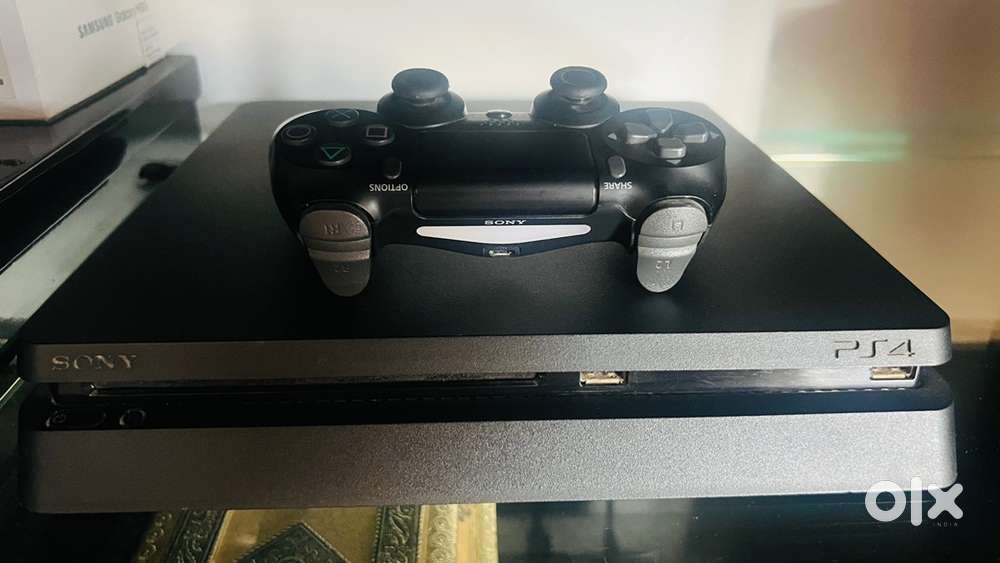 PS4 Slim 1 TB