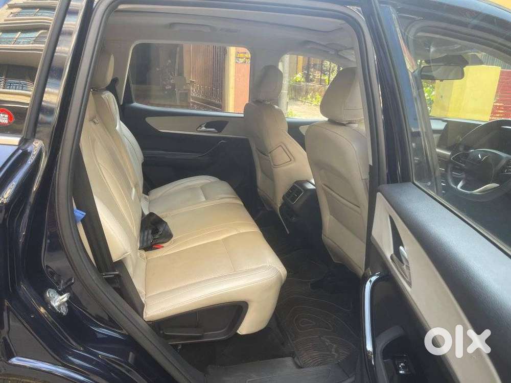Mahindra Xuv700 2.2 Ax 7 Diesel At Str, 2023, Diesel