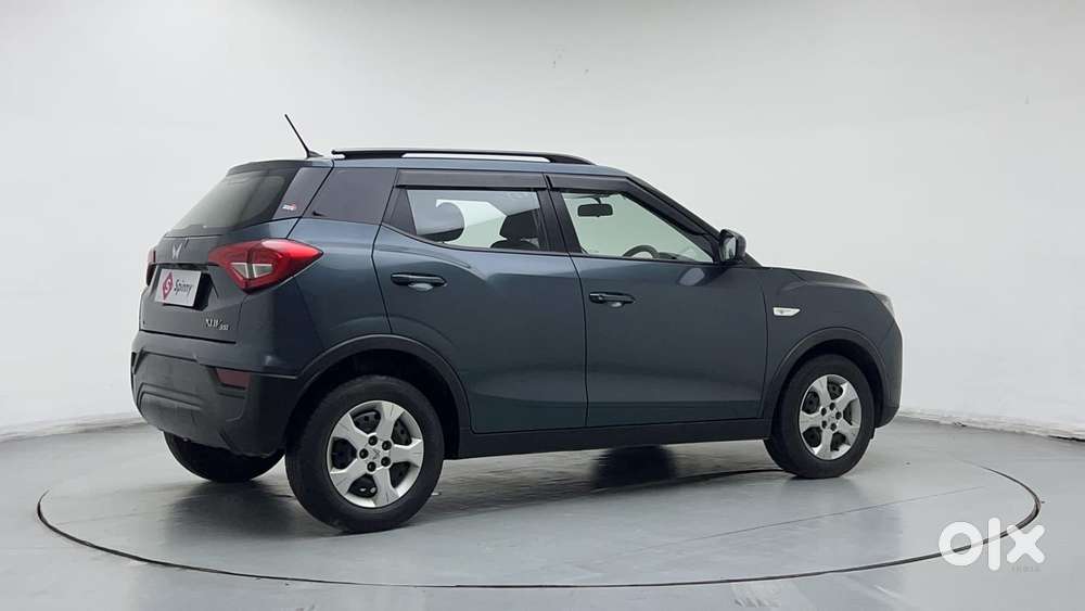 Mahindra Xuv300 1.2 W6 Amt Petrol, 2022, Petrol