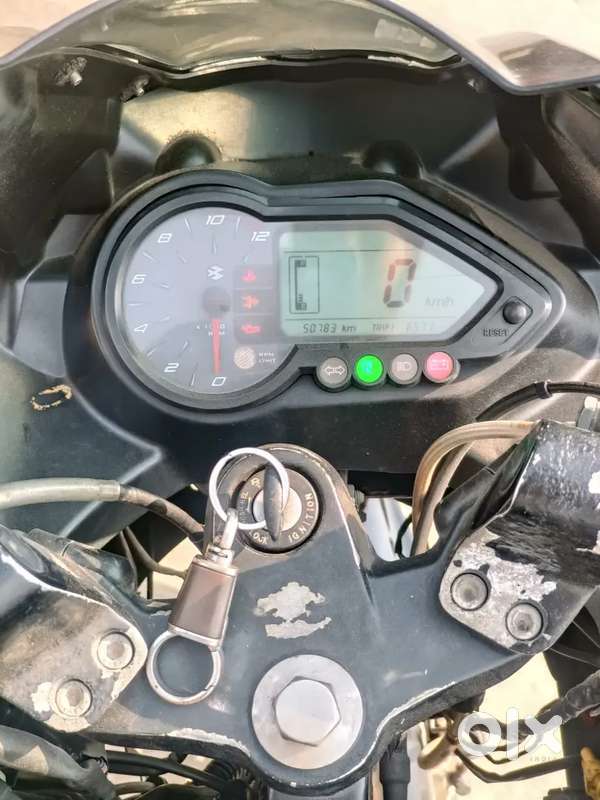 Pulser 200