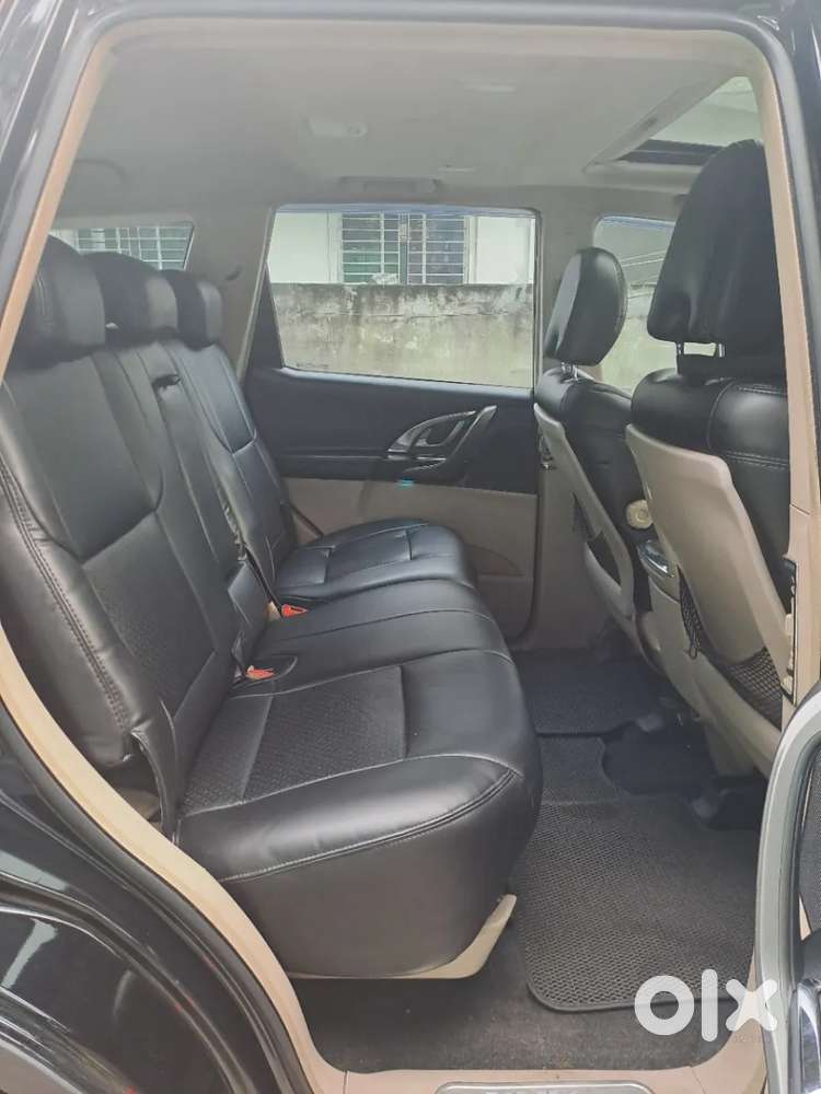 Mahindra Xuv500 At W10 Fwd, 2016, Diesel