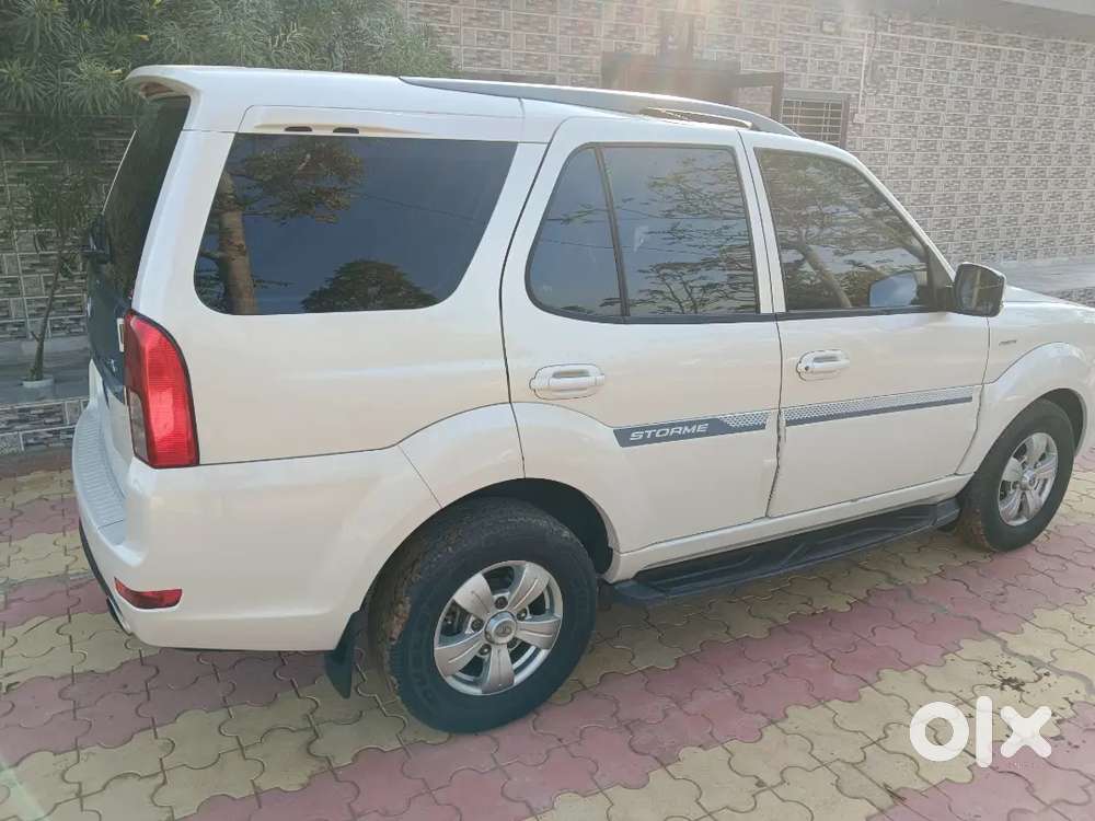 Tata Safari Storme 2018 Diesel Well Maintained