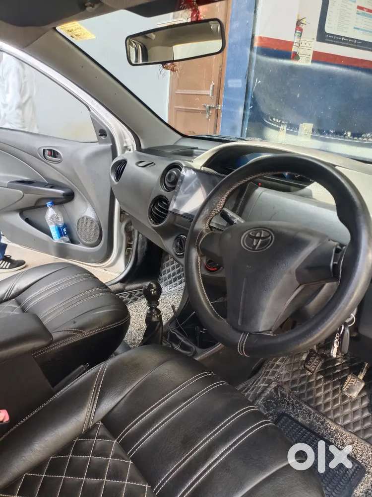 Toyota Etios 2014 Diesel 100000 Km Driven