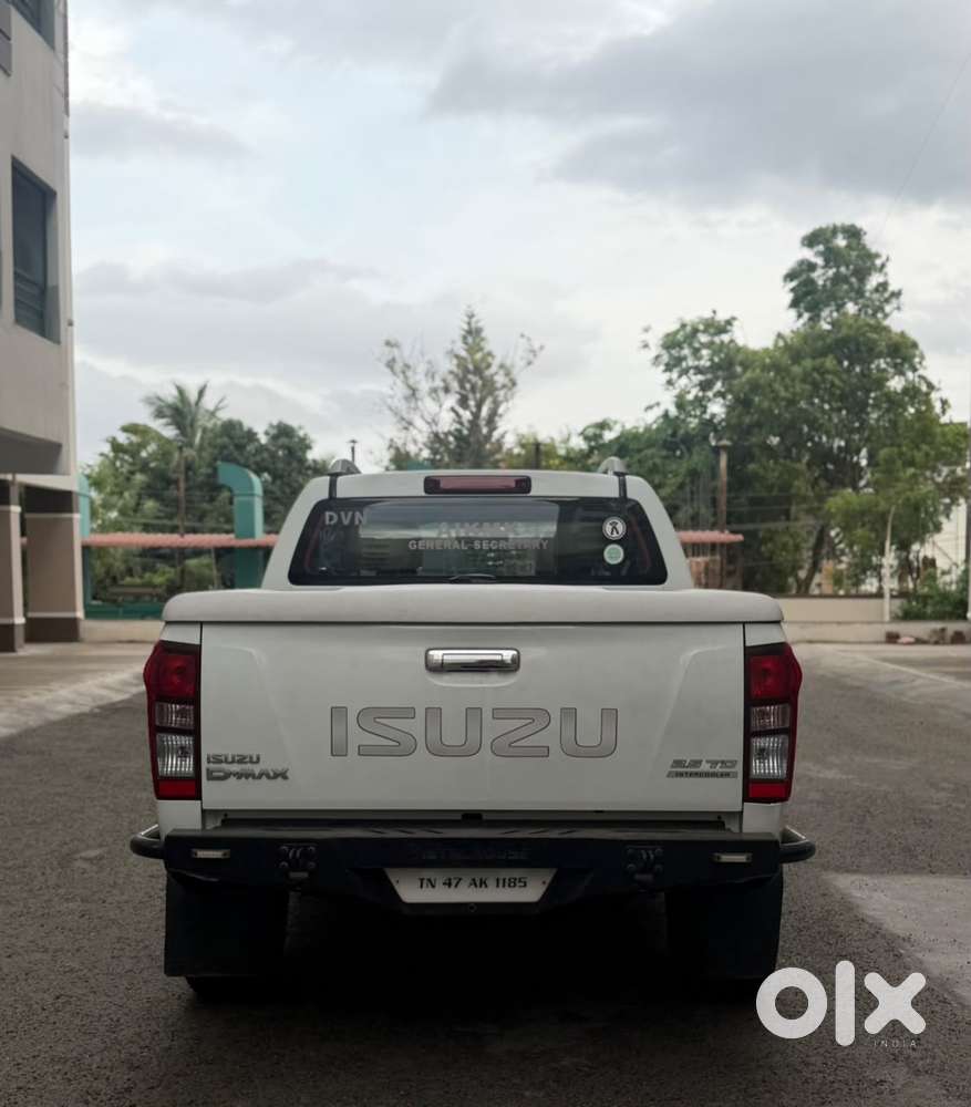 Isuzu V-cross Z 4x4 Mt, 2017, Diesel
