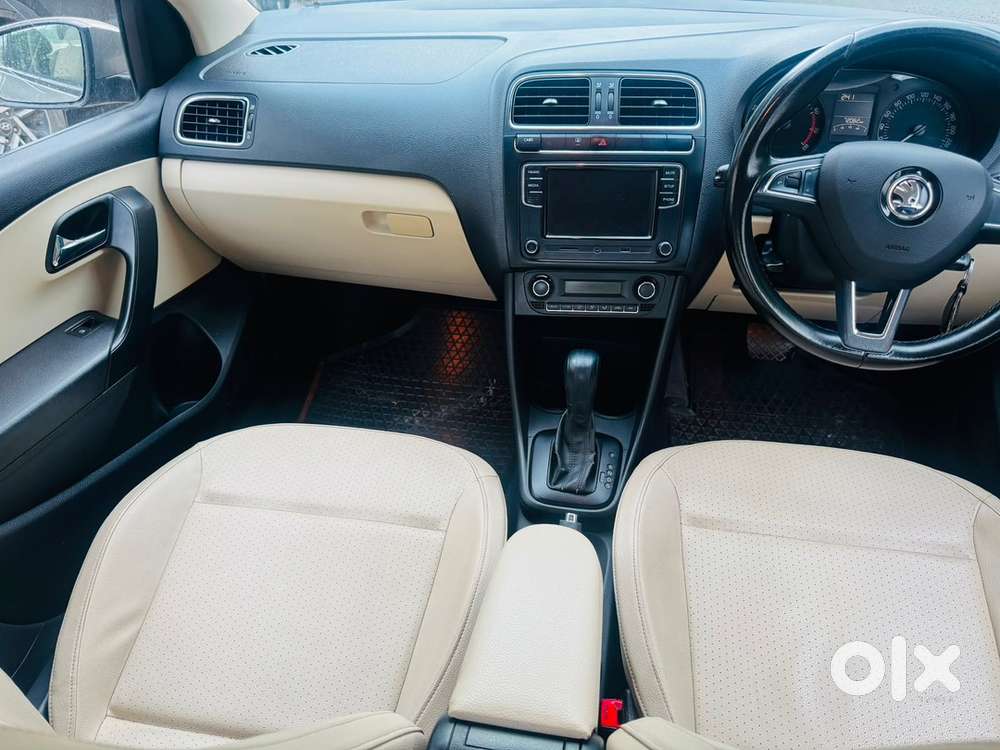 Skoda Rapid Elegance Petrol 2017
