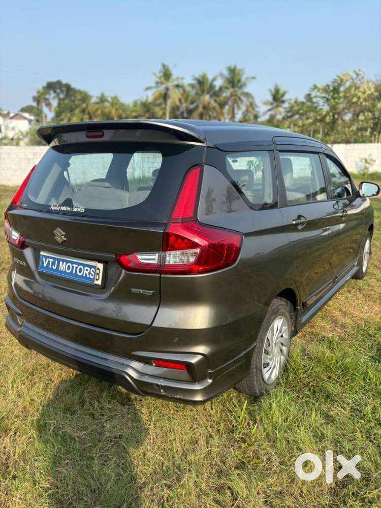 Maruti Suzuki Ertiga Vxi At Petrol, 2021, Petrol