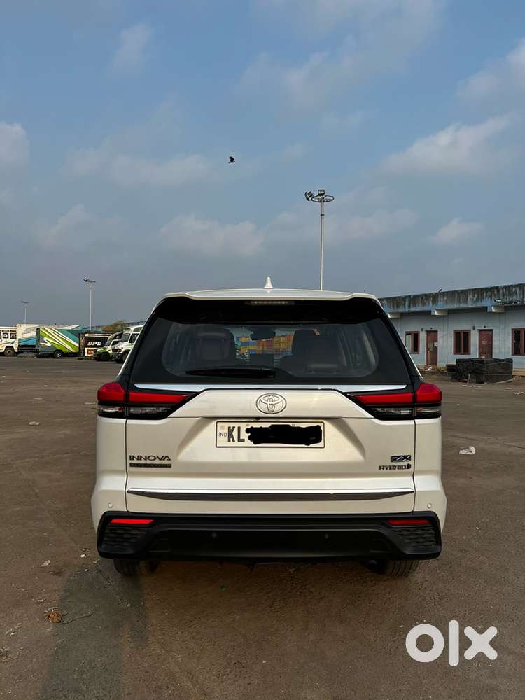 Toyota Innova Hycross 2024 Cng & Hybrids Well Maintained
