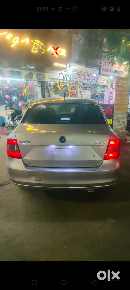 Skoda Rapid 1.6 Ambition 2013