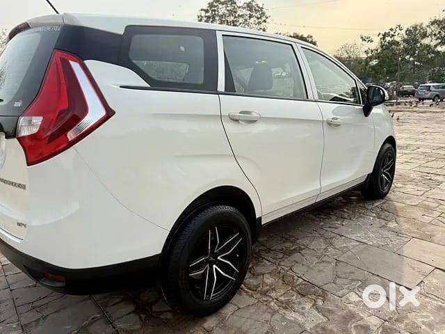 Mahindra Marazzo M4, 2020, Diesel
