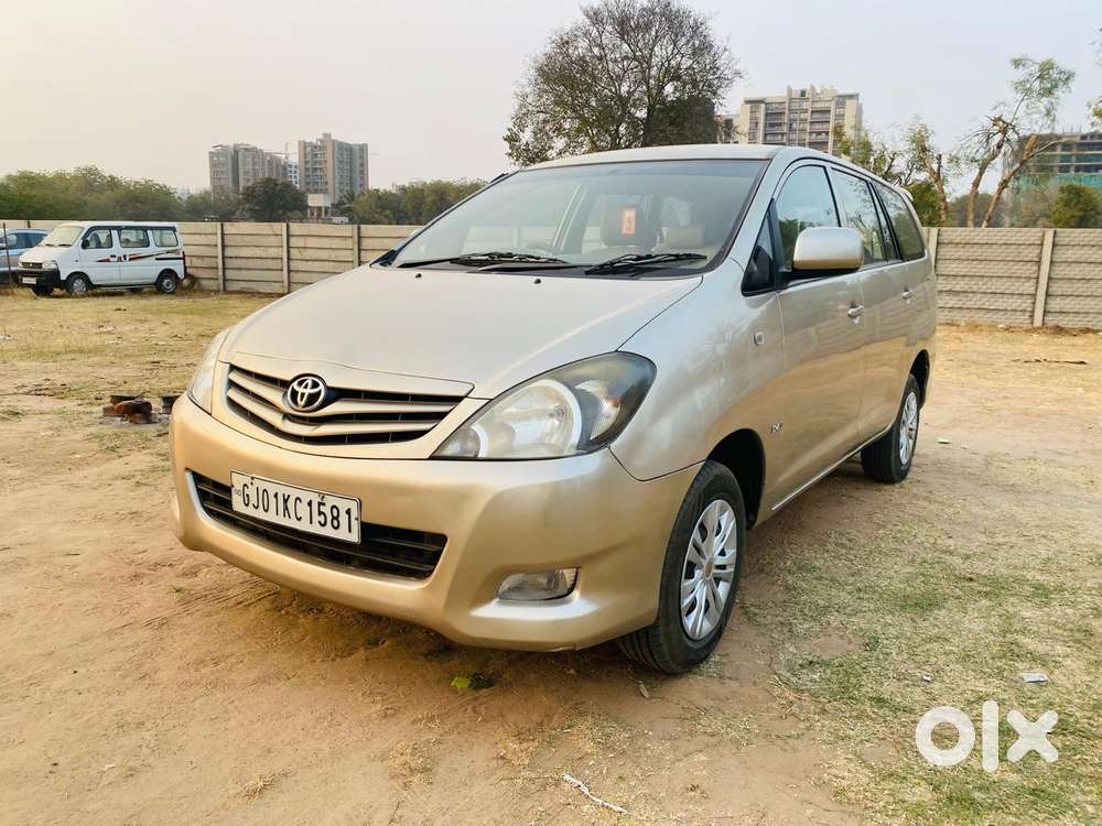 Toyota Innova 2.5 E, 2010, Diesel