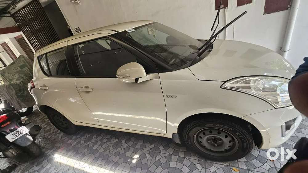 Swift Vxi Petrol,2015