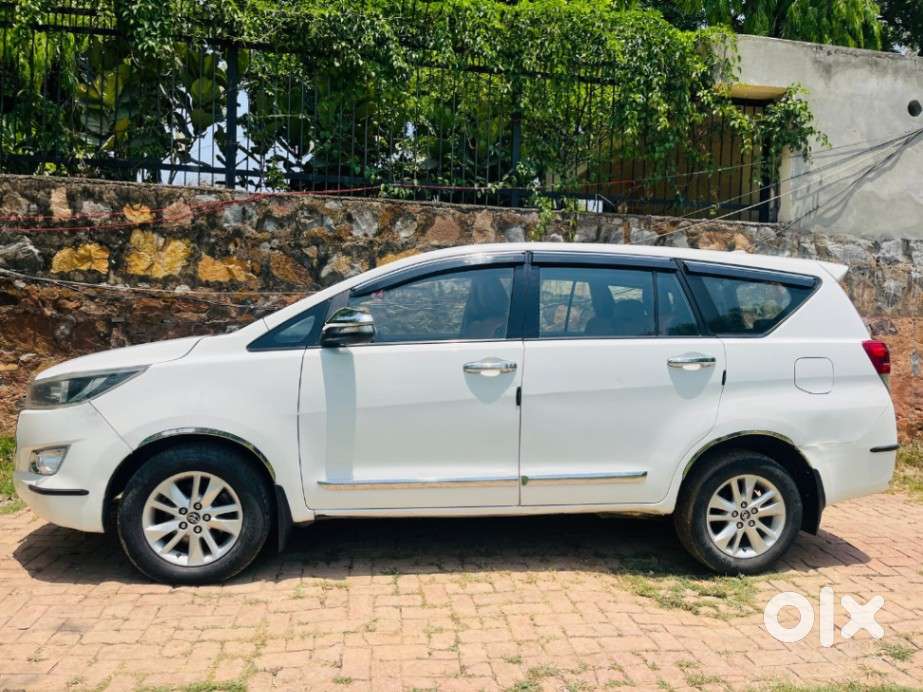Toyota Innova Crysta 2.4 G Mt, 2018, Diesel