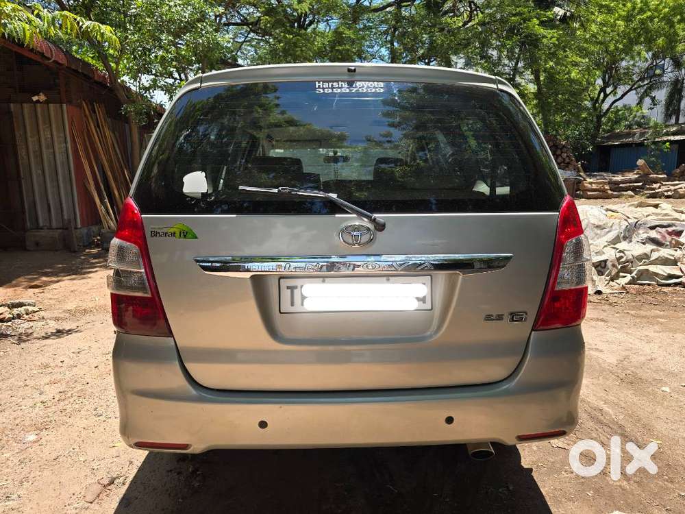Toyota Innova 2.5 G Diesel 2013  Single Owner  1.28 Lakh Km