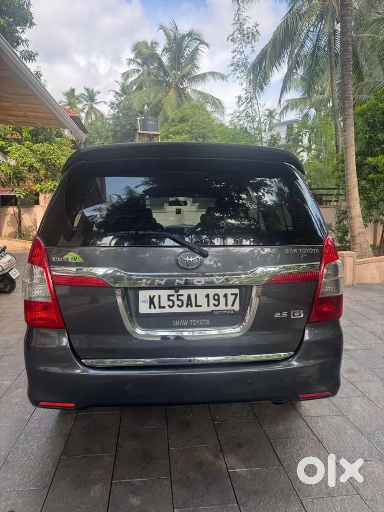 Toyota Innova 2.5 2015