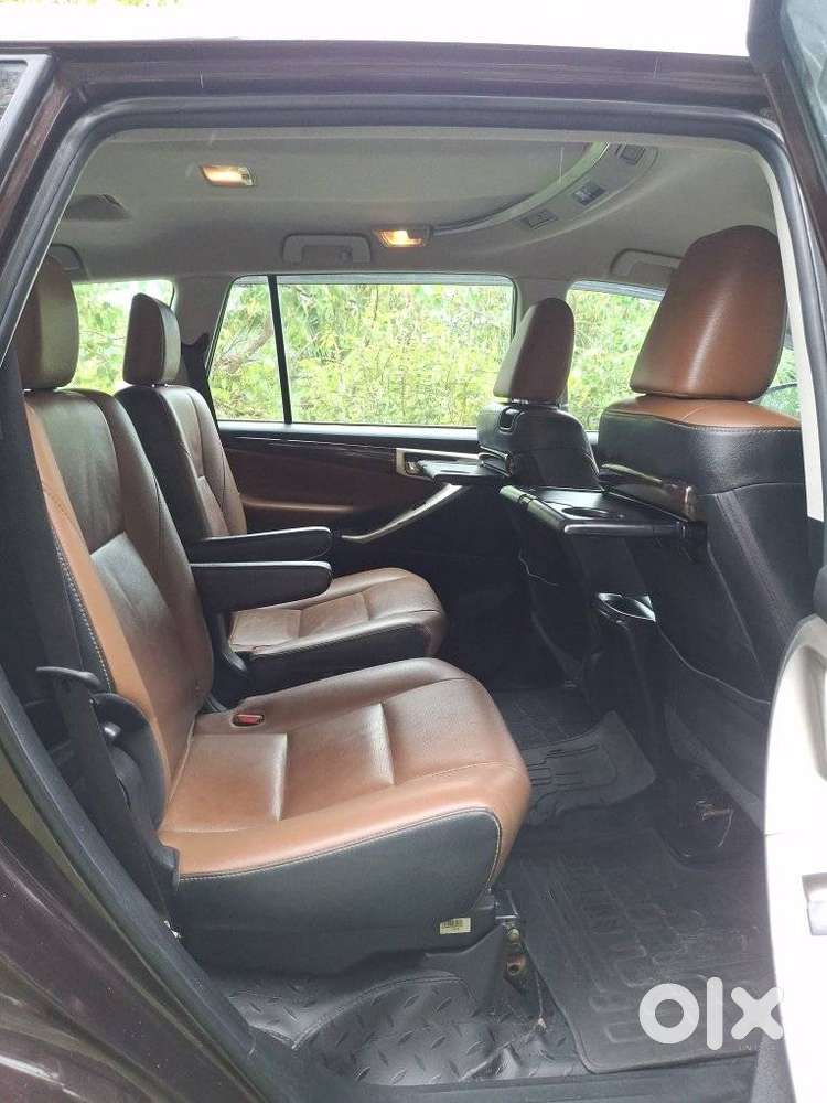 Toyota Innova Crysta 2.8z Automatic, 2021, Diesel