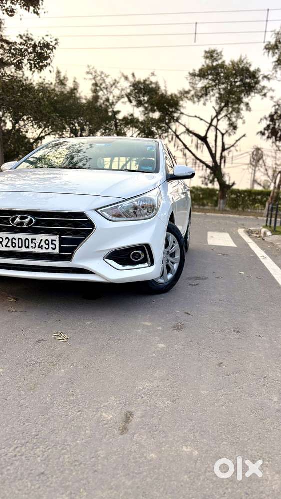 Hyundai Verna 1.6 Ex Vtvt, 2018, Petrol