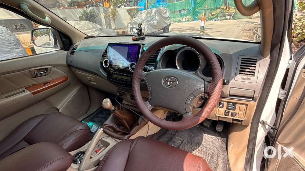 Toyota Car 4x4 2012 Diesel