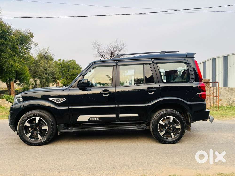 Mahindra Scorpio Classic 2.2 S 11 Mt 7 Cc, 2023, Diesel