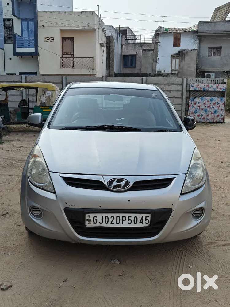 Hyundai I20 2010 Cng & Hybrids 176000 Km Driven